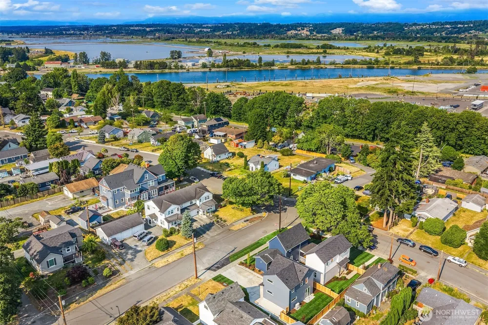 2402 Cleveland Avenue #C Everett, WA 98201