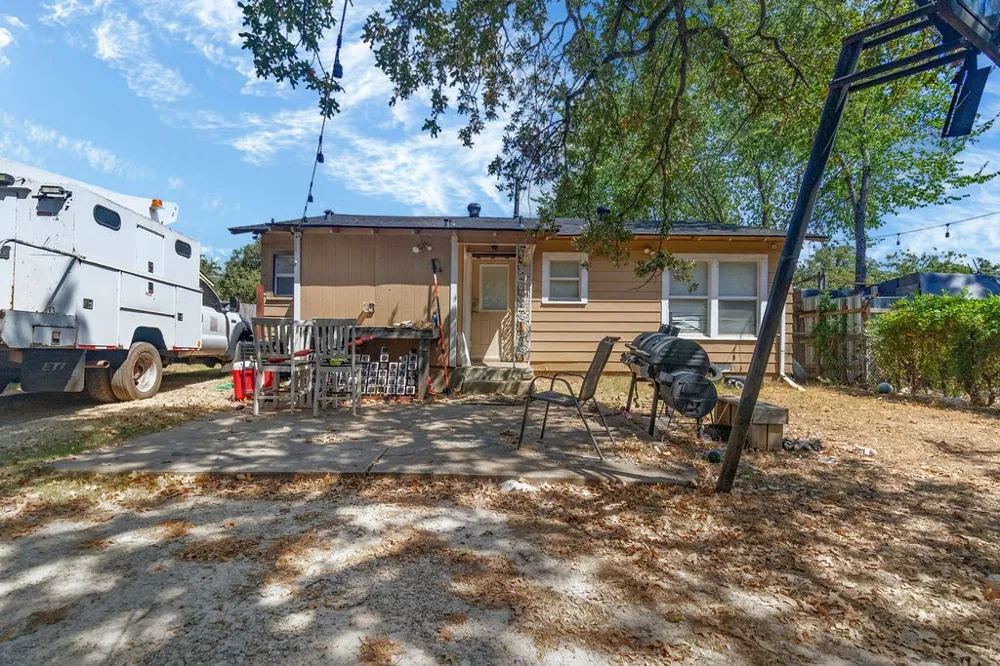 3516 Wilbarger Street Fort Worth, TX 76119