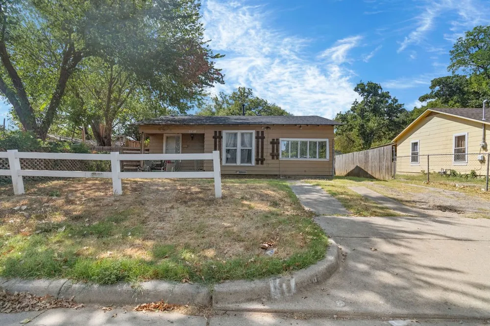 3516 Wilbarger Street Fort Worth, TX 76119