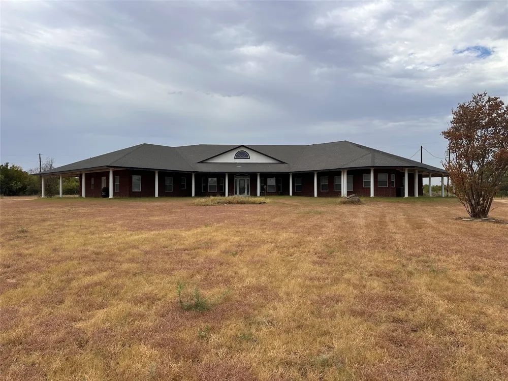 383 Lcr 476 Mexia, TX 76667