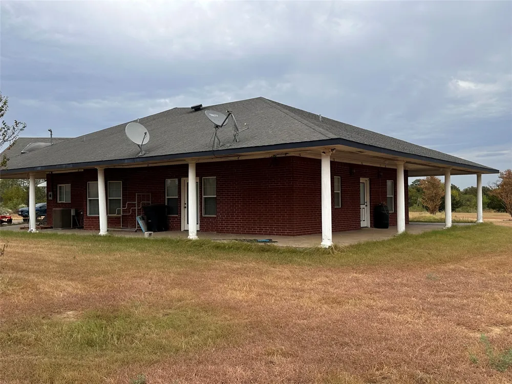 383 Lcr 476 Mexia, TX 76667