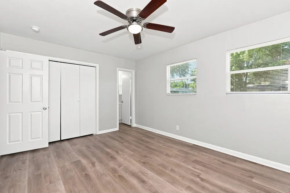 5825 Aton Avenue Westworth Village, TX 76114