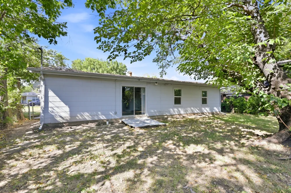5825 Aton Avenue Westworth Village, TX 76114