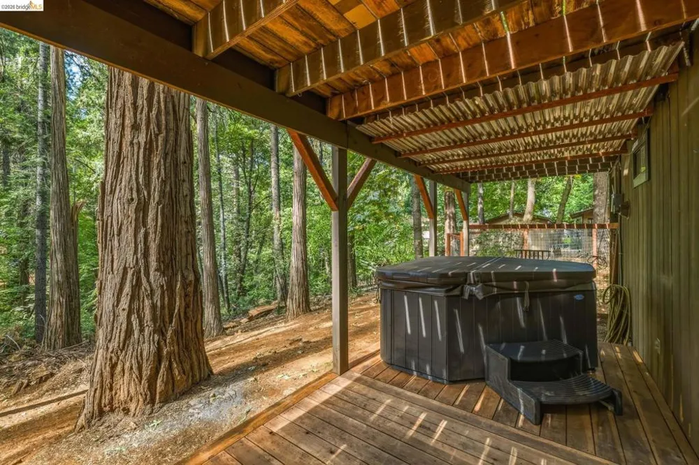 16947 E Brookside Dr. Sonora, CA 95370