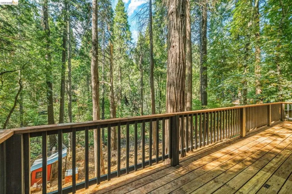 16947 E Brookside Dr. Sonora, CA 95370
