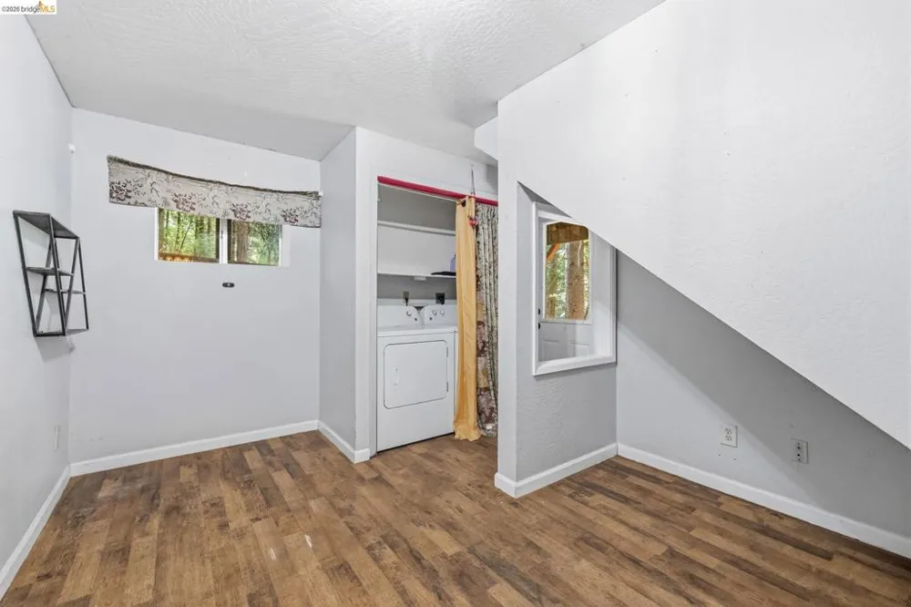 16947 E Brookside Dr. Sonora, CA 95370