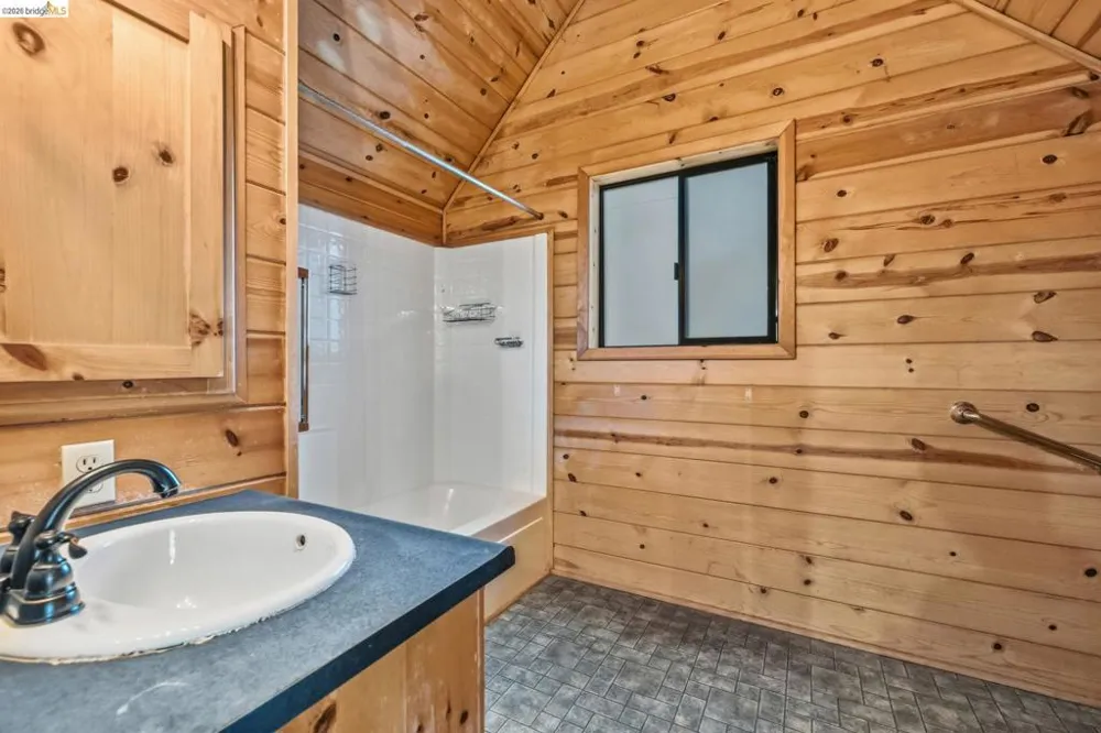 16947 E Brookside Dr. Sonora, CA 95370