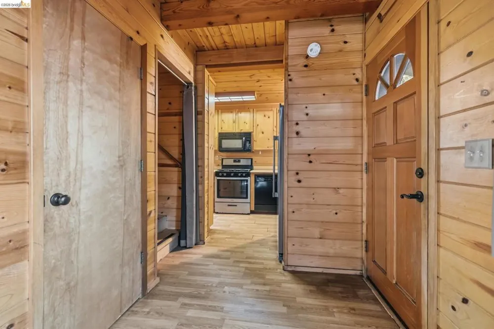 16947 E Brookside Dr. Sonora, CA 95370