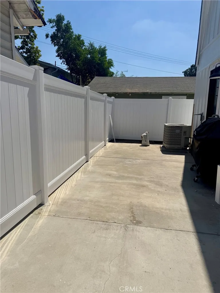 2615 Manhattan Glendale, CA 91020