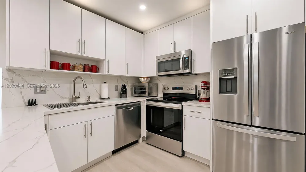 6 Carmona Ave Coral Gables, FL 33134