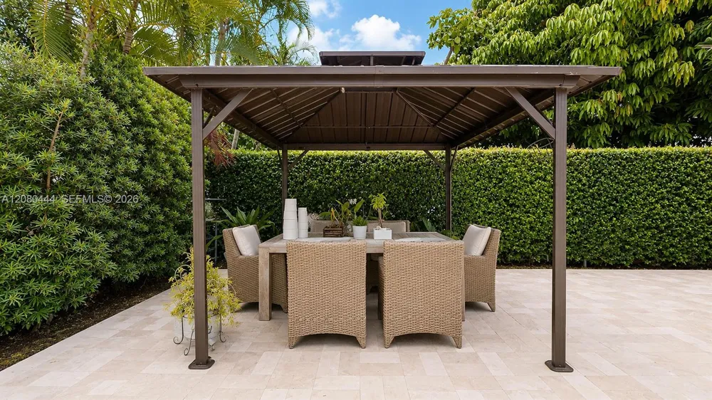 6 Carmona Ave Coral Gables, FL 33134
