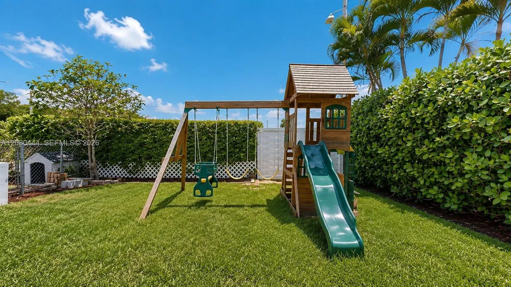 6 Carmona Ave Coral Gables, FL 33134
