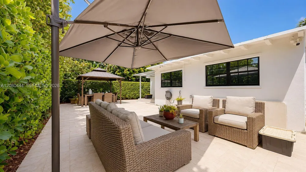 6 Carmona Ave Coral Gables, FL 33134