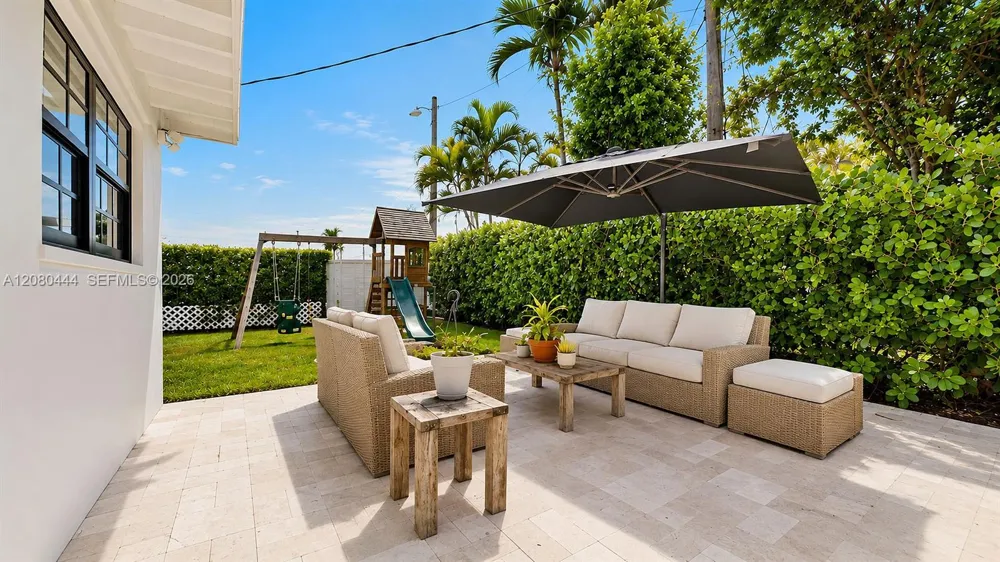 6 Carmona Ave Coral Gables, FL 33134