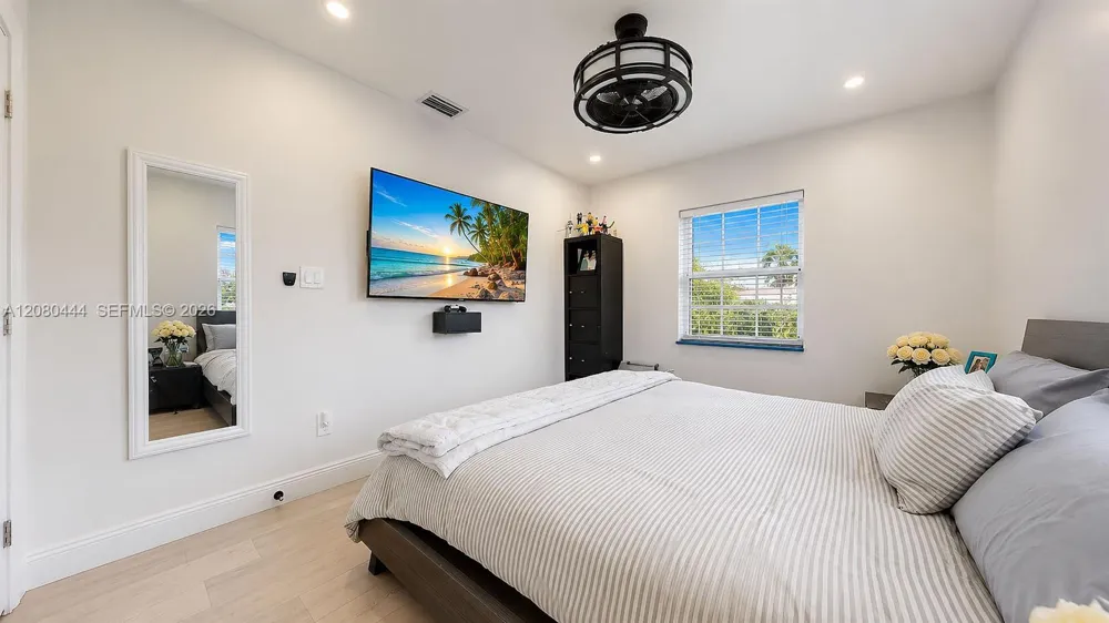 6 Carmona Ave Coral Gables, FL 33134