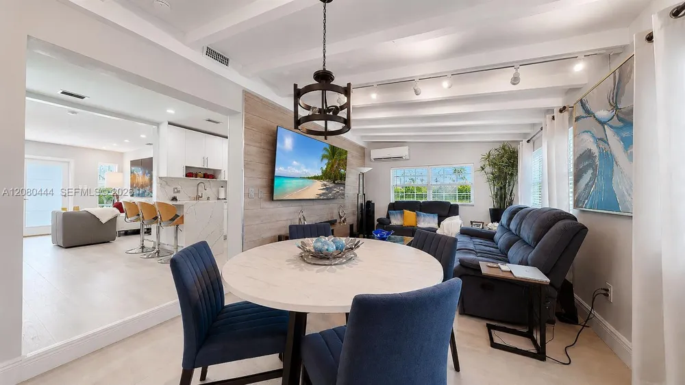 6 Carmona Ave Coral Gables, FL 33134