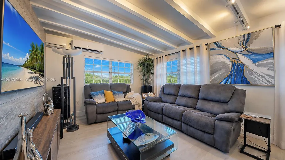 6 Carmona Ave Coral Gables, FL 33134