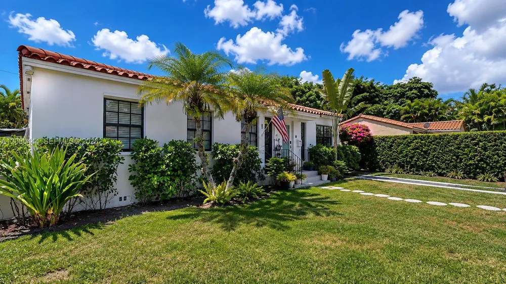 6 Carmona Ave Coral Gables, FL 33134