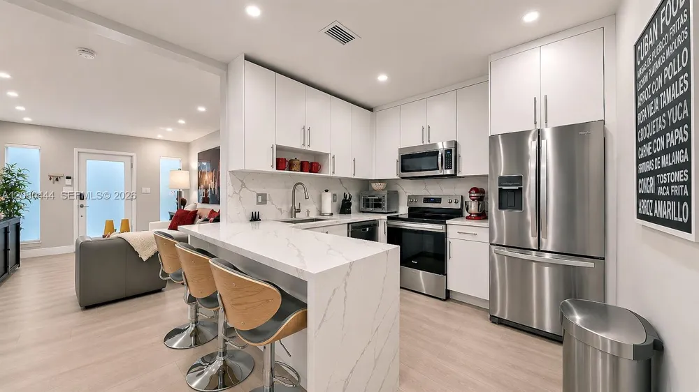 6 Carmona Ave Coral Gables, FL 33134