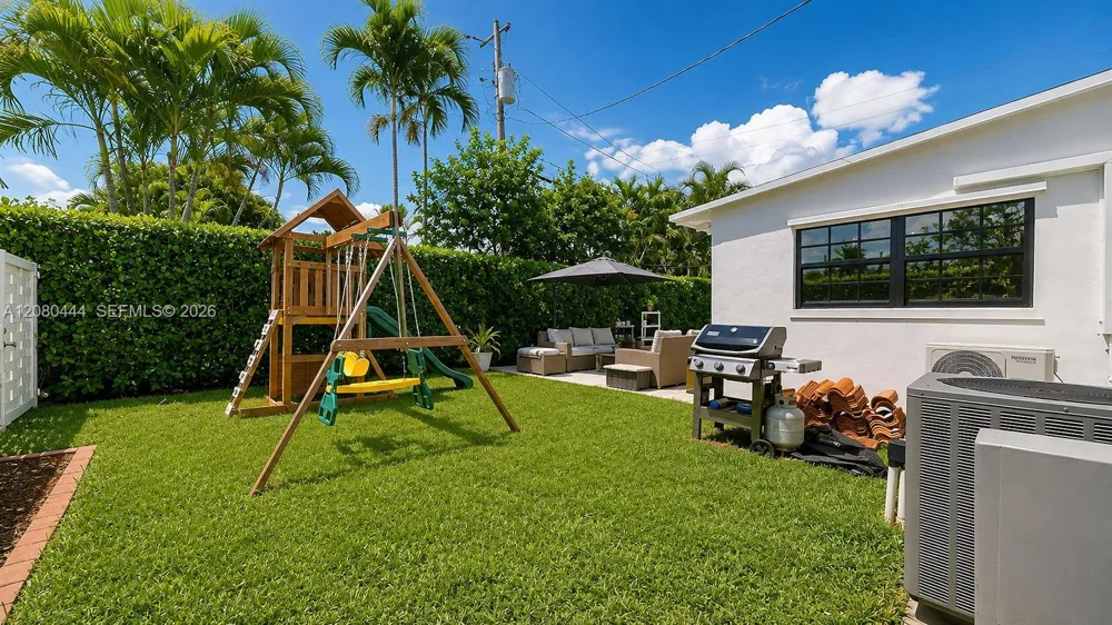 6 Carmona Ave Coral Gables, FL 33134