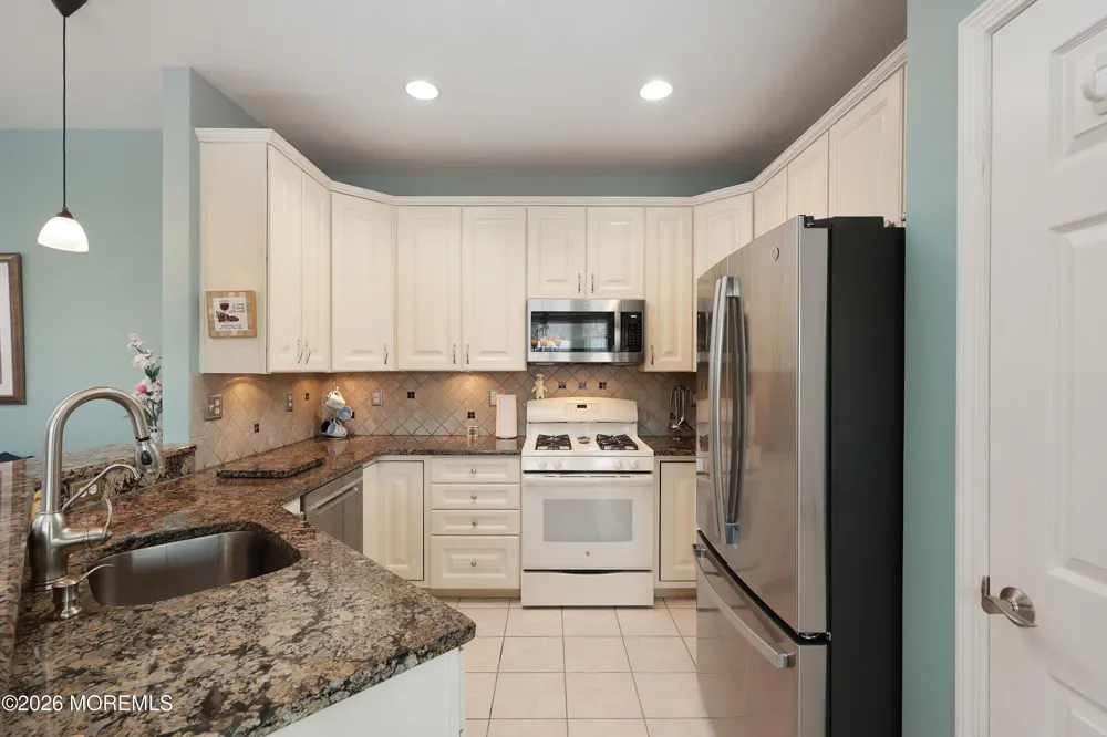 1 Essex Drive Jackson, NJ 08527