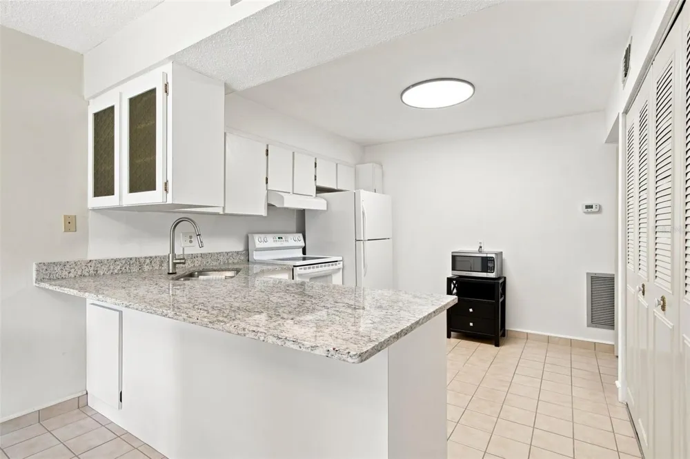 1655 S HIGHLAND AVENUE #B110 Clearwater, FL 33756
