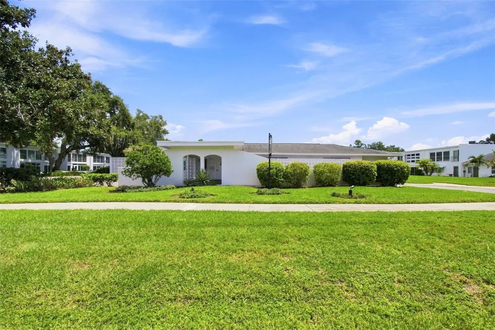 1655 S HIGHLAND AVENUE #B110 Clearwater, FL 33756