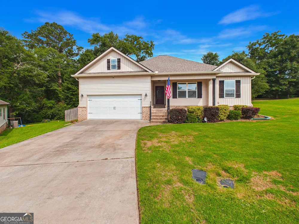 105 Avington Chase Perry, GA 31069