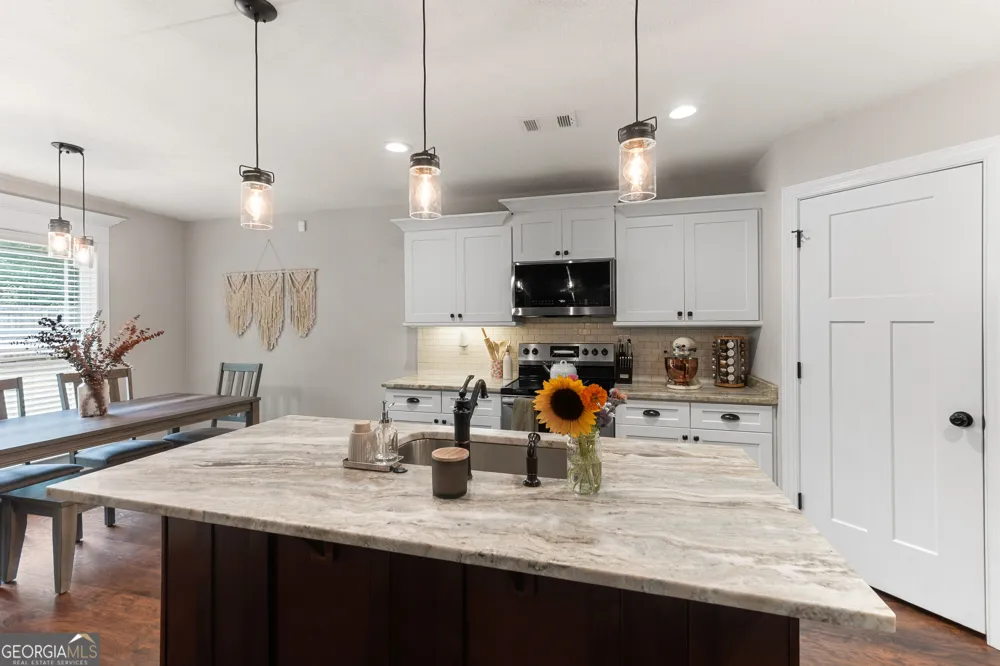 105 Avington Chase Perry, GA 31069