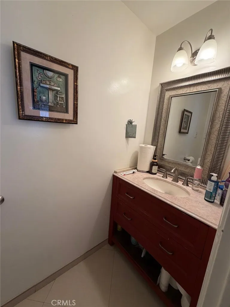 4909 Gaviota Avenue Encino, CA 91436