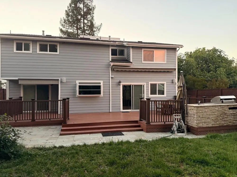 2121 Valparaiso Avenue Menlo Park, CA 94025