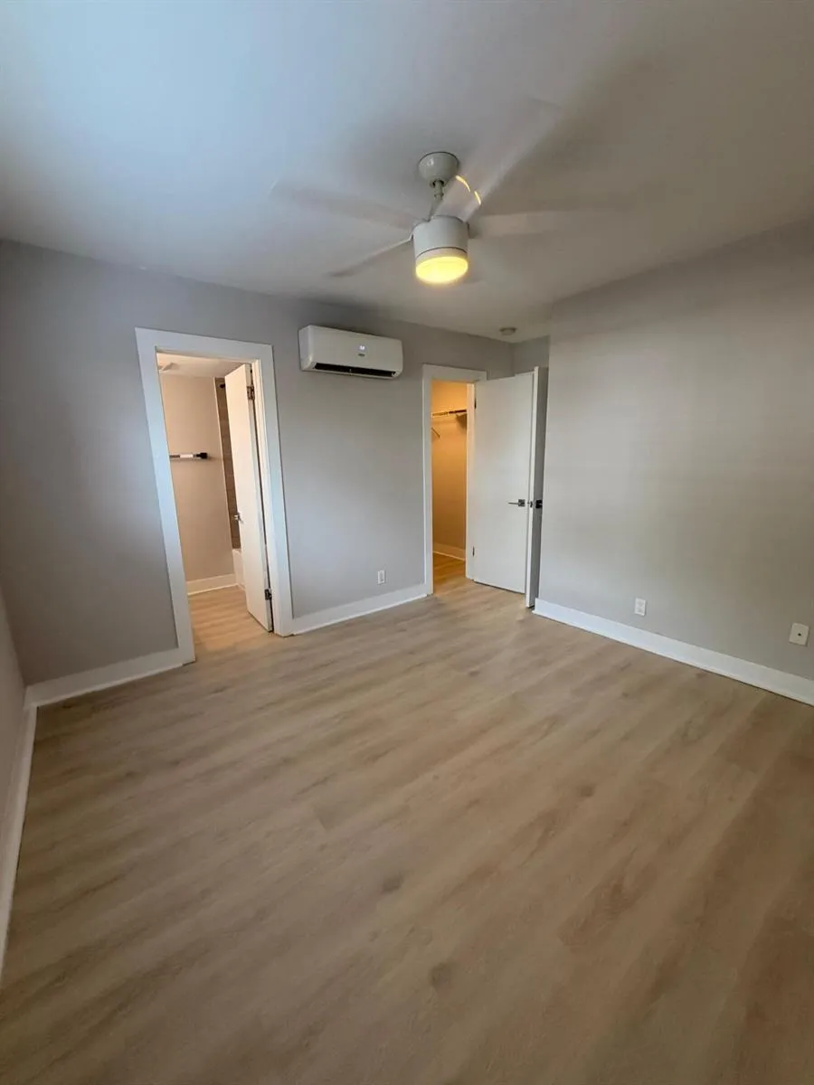 1273 NE 38th Street #2 Oakland Park, FL 33334