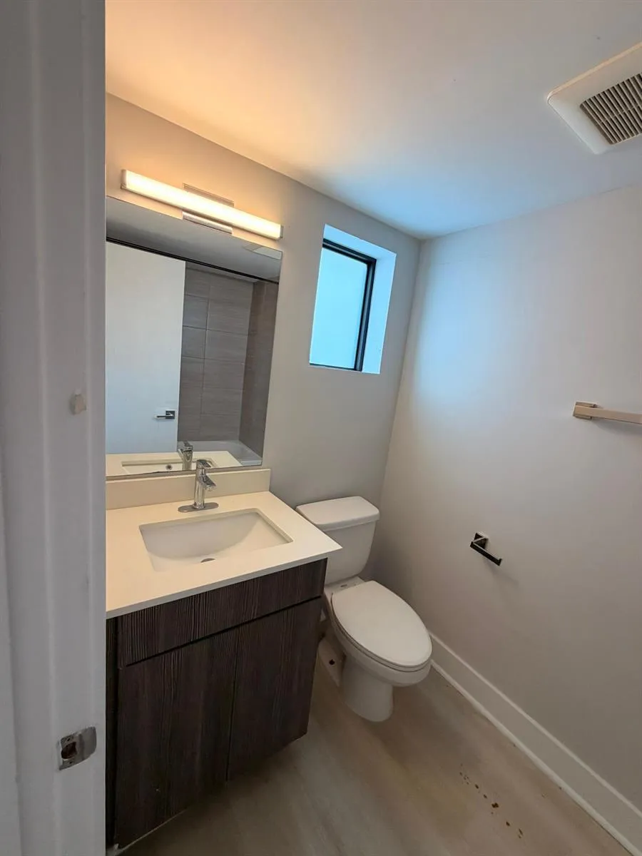 1273 NE 38th Street #2 Oakland Park, FL 33334