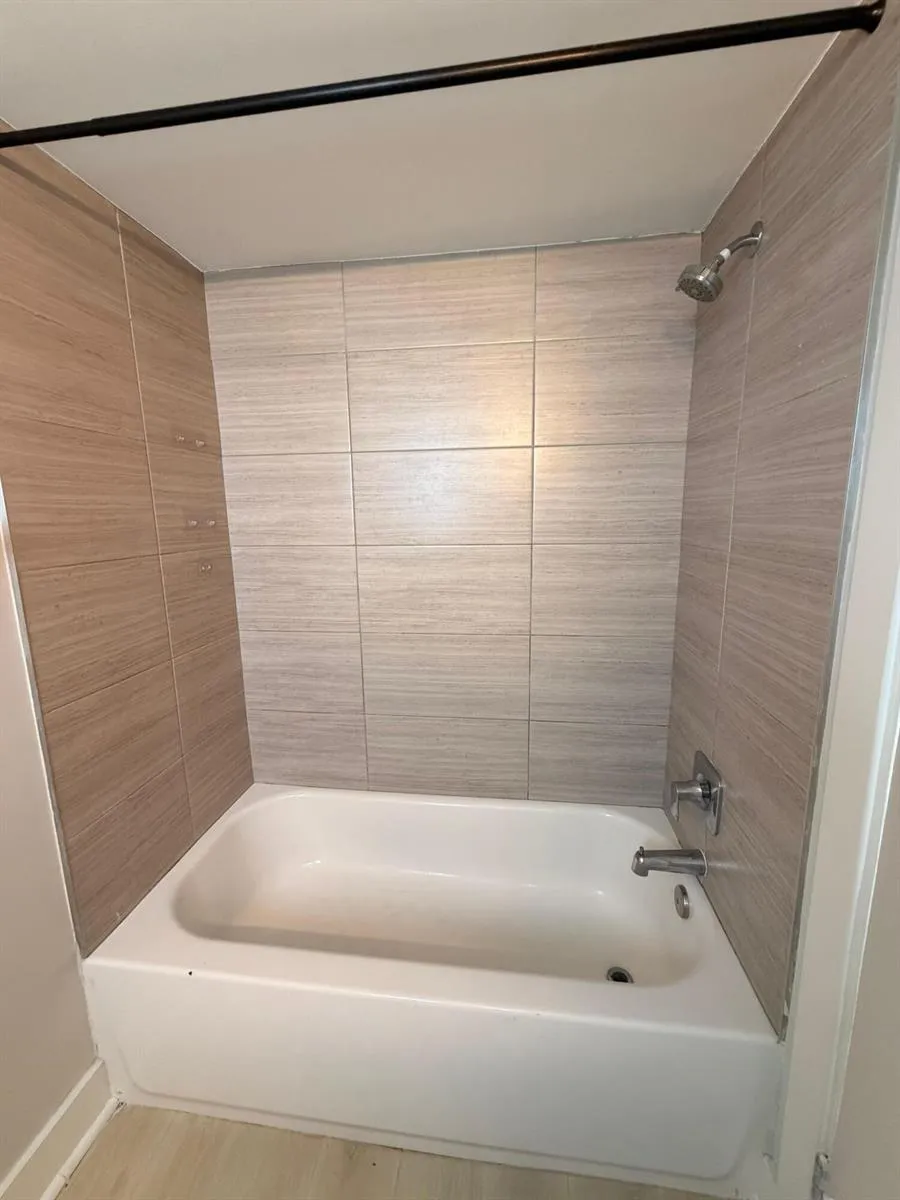 1273 NE 38th Street #2 Oakland Park, FL 33334