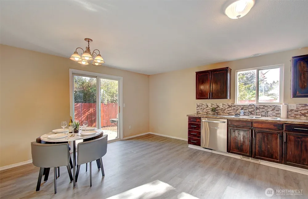 13726 NE 32nd Circle Vancouver, WA 98682