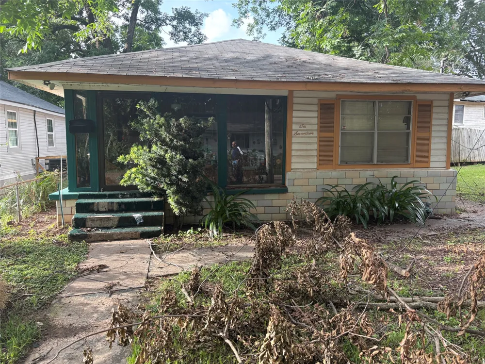 617 Kelly Street Bossier City, LA 71111