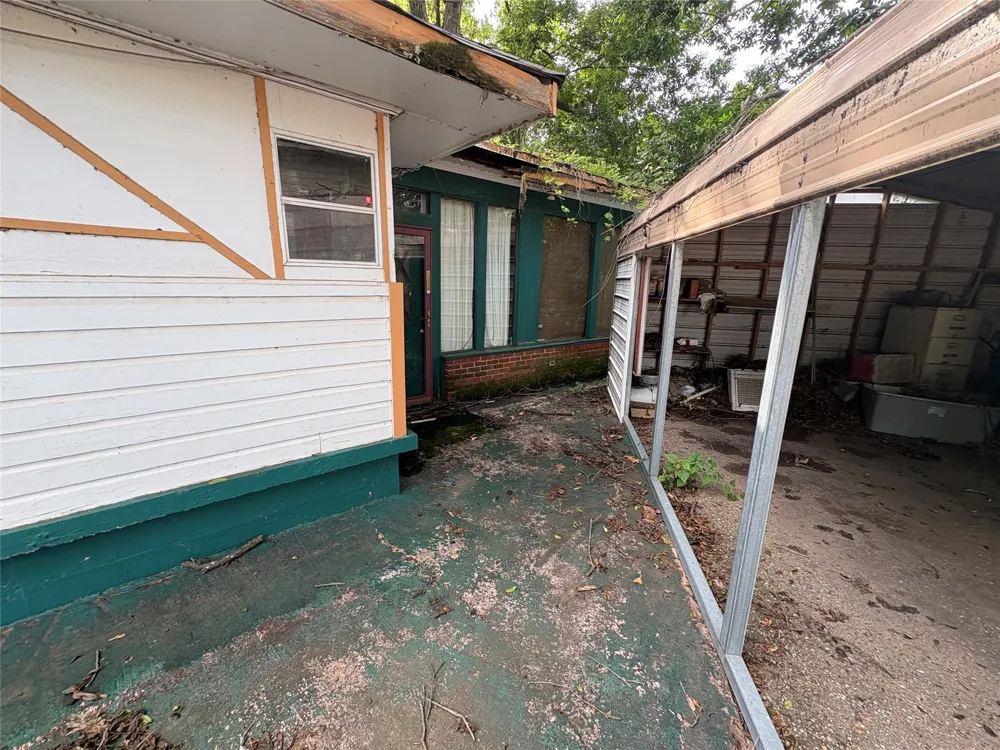 617 Kelly Street Bossier City, LA 71111