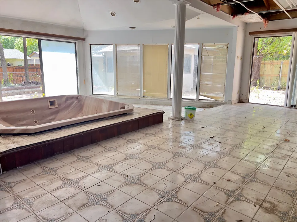 3909 Cambridge Drive Garland, TX 75043