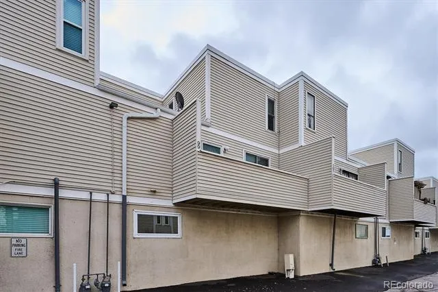 1050 S Monaco Parkway #99 Denver, CO 80224