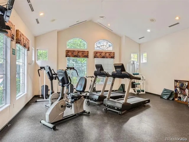 1691 W Canal Circle #1115 Littleton, CO 80120