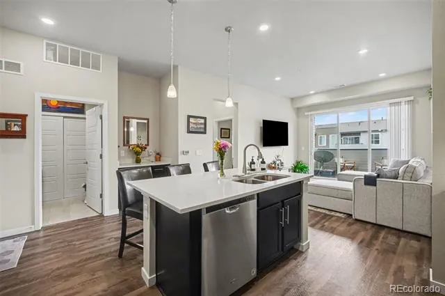420 E Fremont Place #406 Centennial, CO 80122