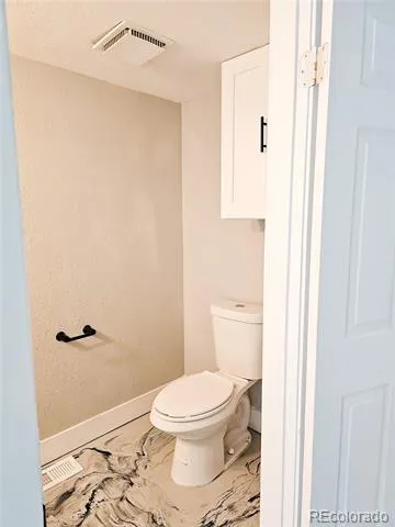 4716 Freeport Way Denver, CO 80239