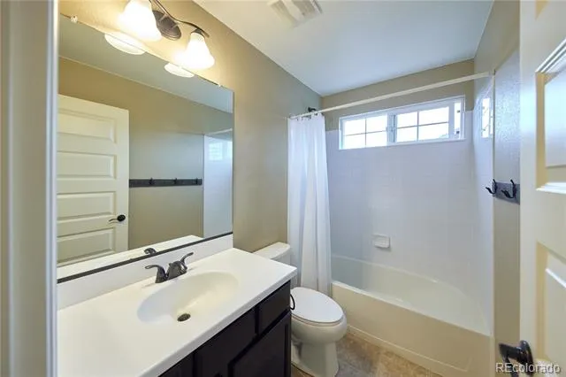 25462 E 2nd Place Aurora, CO 80018