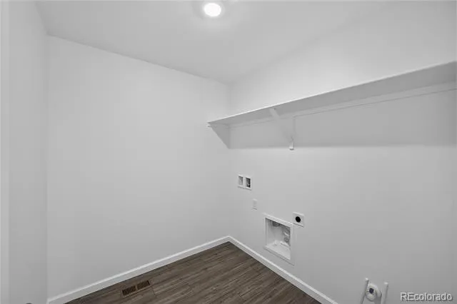 28425 E 4th Avenue Watkins, CO 80137