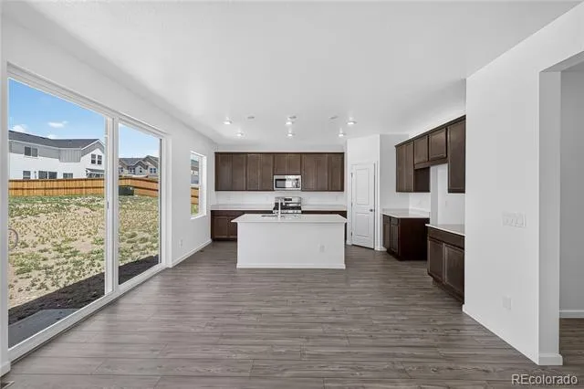 28425 E 4th Avenue Watkins, CO 80137