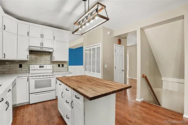 8640 Massey Circle Colorado Springs, CO 80920