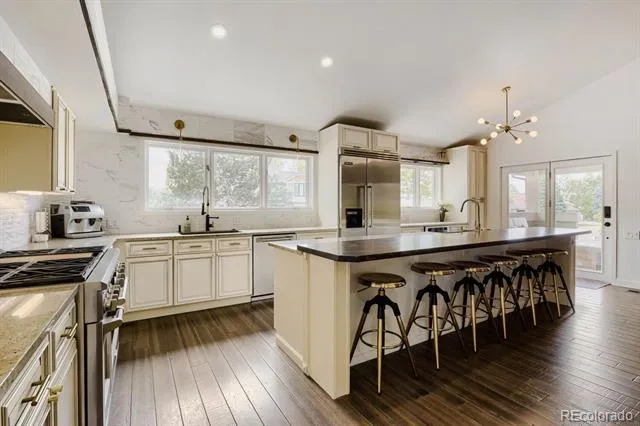 6556 S Adams Court Littleton, CO 80121