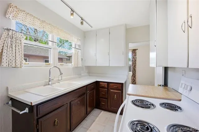 1347 Prospect Street Colorado Springs, CO 80903