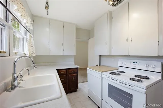 1347 Prospect Street Colorado Springs, CO 80903