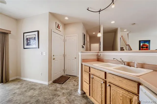 3025 S Yampa Way Aurora, CO 80013